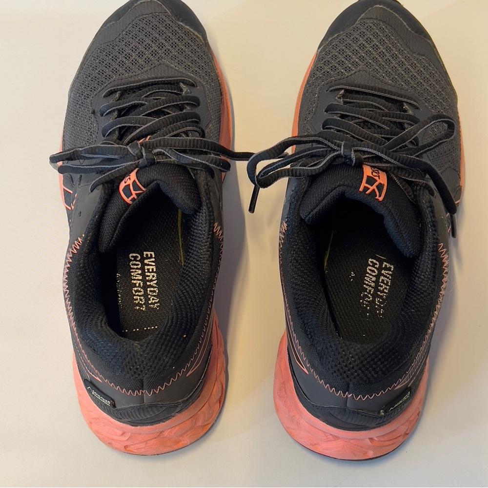 ASICS Gel Black and Salmon Women’s Size 7 Sneakers Running Shoe - Picture 4 of 9